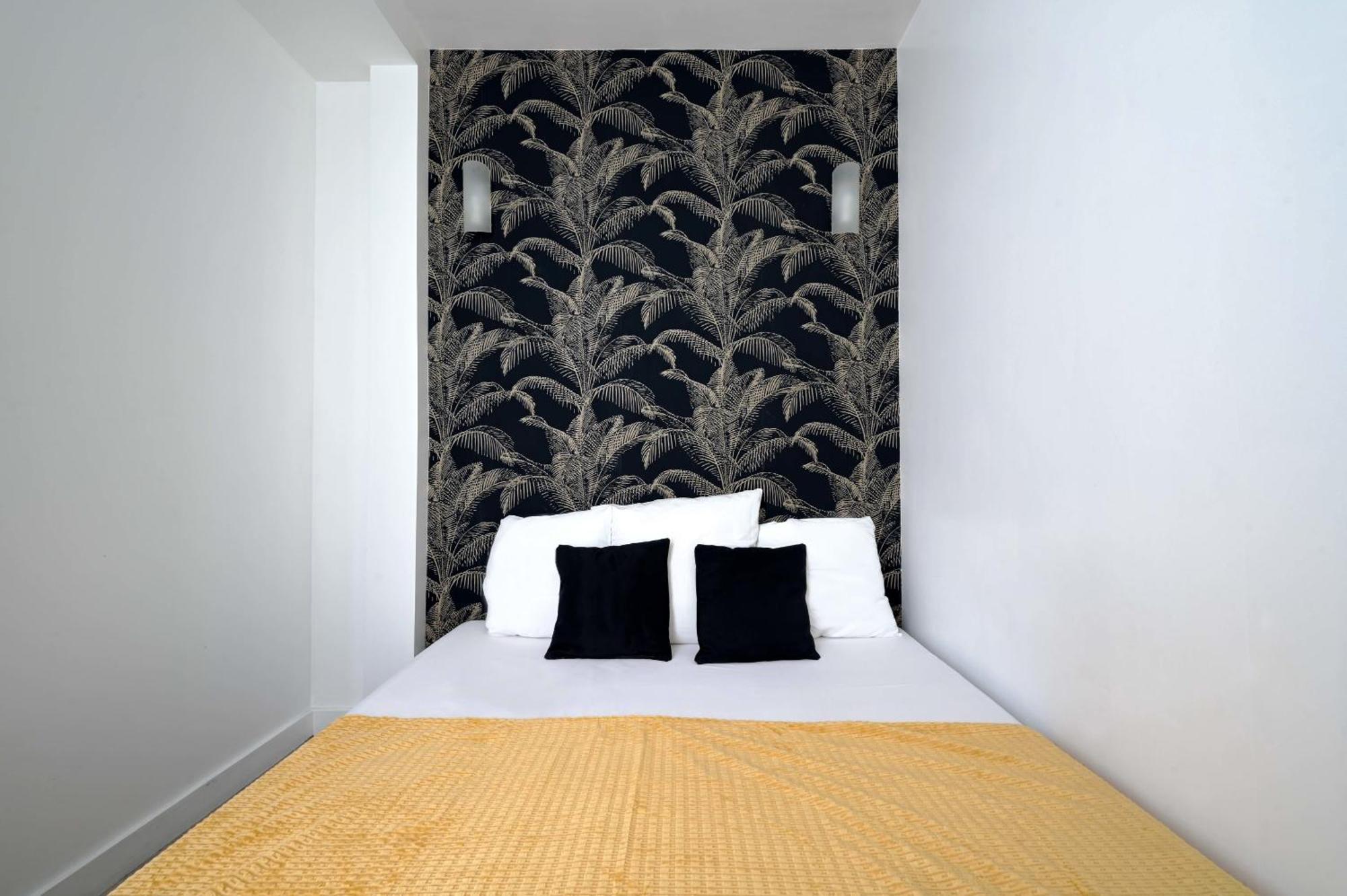 Апартаменты 2 Bed Modern Fully Furnish Flat,Close To Buttes Chaumon Park Париж Экстерьер фото