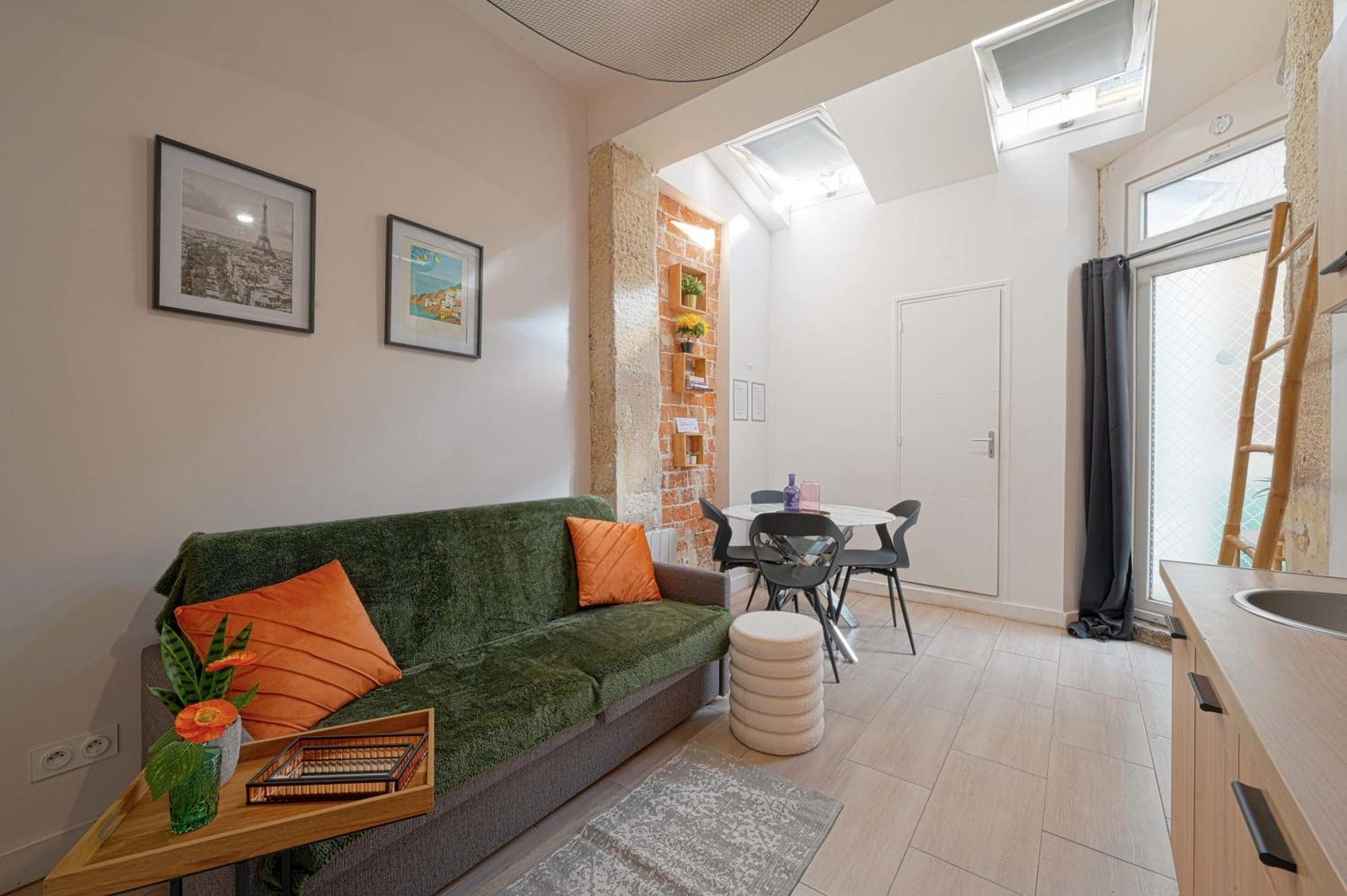 Апартаменты 2 Bed Modern Fully Furnish Flat,Close To Buttes Chaumon Park Париж Экстерьер фото